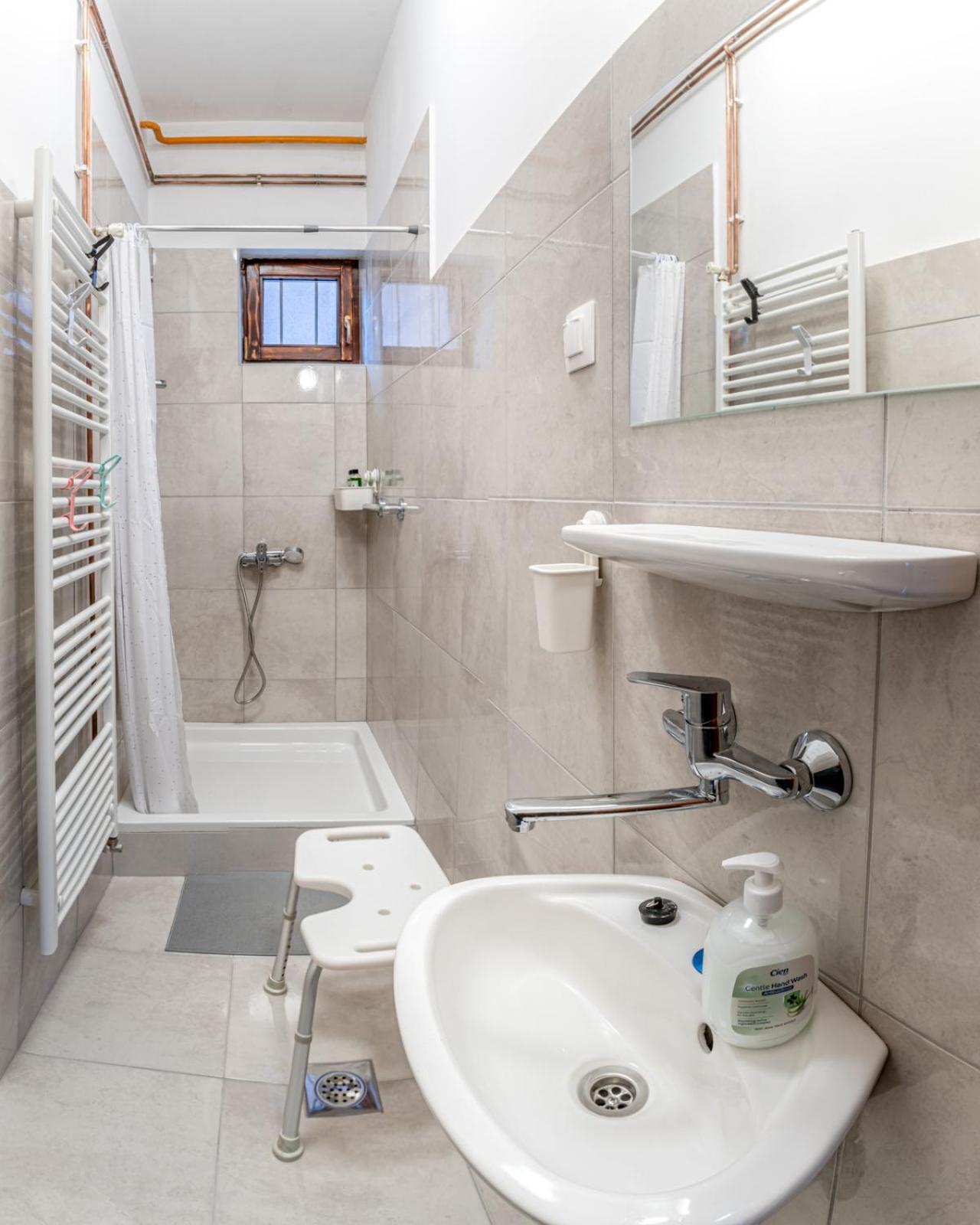 Apartman Jabuka Карловац Экстерьер фото